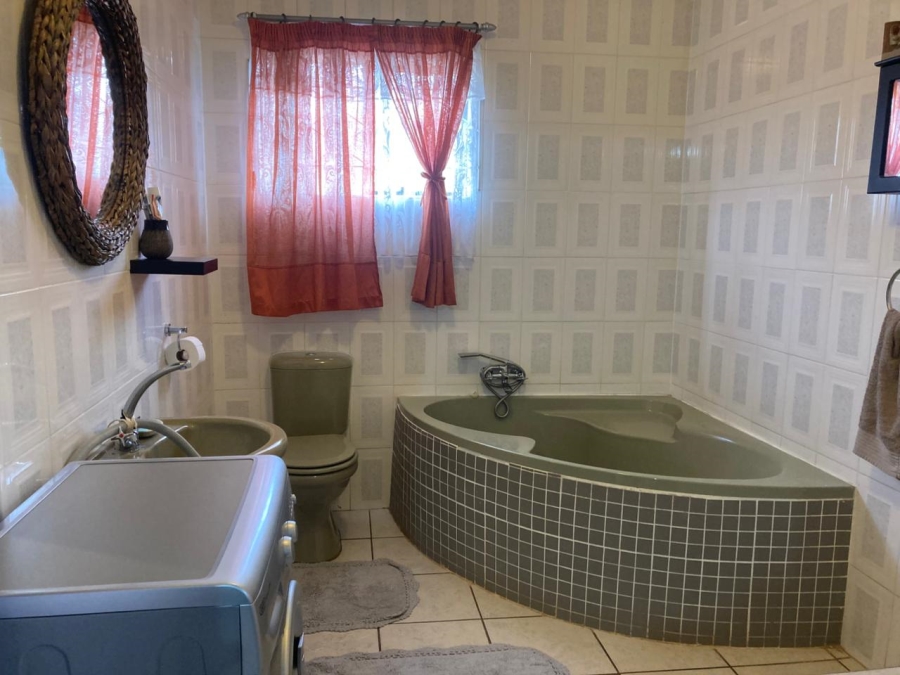 3 Bedroom Property for Sale in Fairleigh KwaZulu-Natal