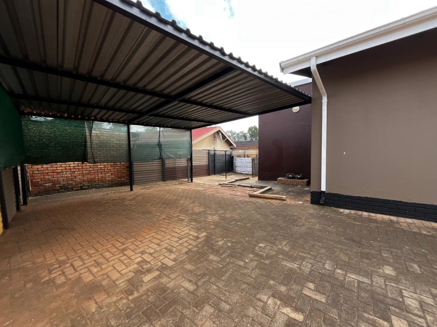 3 Bedroom Property for Sale in Fairleigh KwaZulu-Natal
