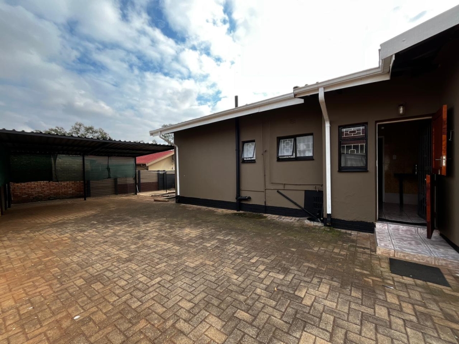 3 Bedroom Property for Sale in Fairleigh KwaZulu-Natal