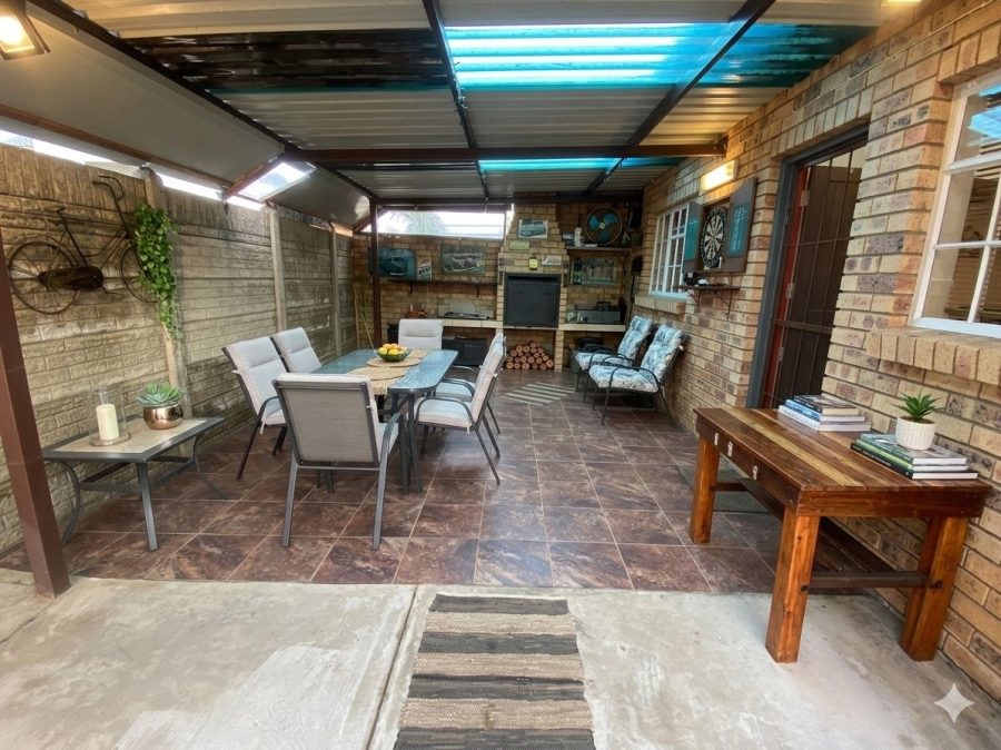 2 Bedroom Property for Sale in Vryheid KwaZulu-Natal