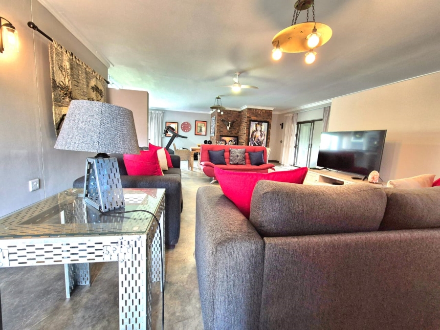 3 Bedroom Property for Sale in Vulintaba Country Estate KwaZulu-Natal