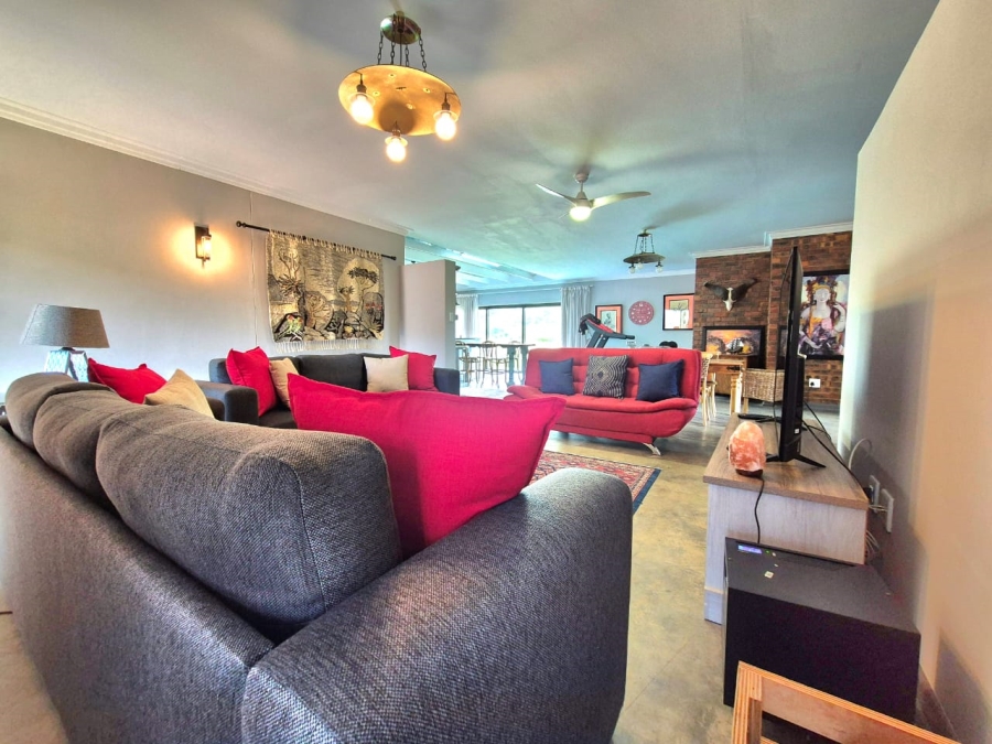 3 Bedroom Property for Sale in Vulintaba Country Estate KwaZulu-Natal