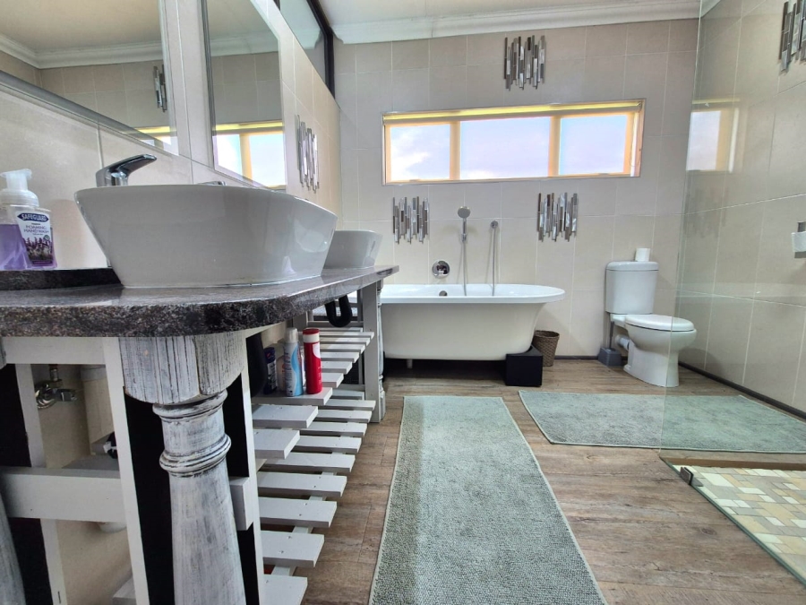 3 Bedroom Property for Sale in Vulintaba Country Estate KwaZulu-Natal
