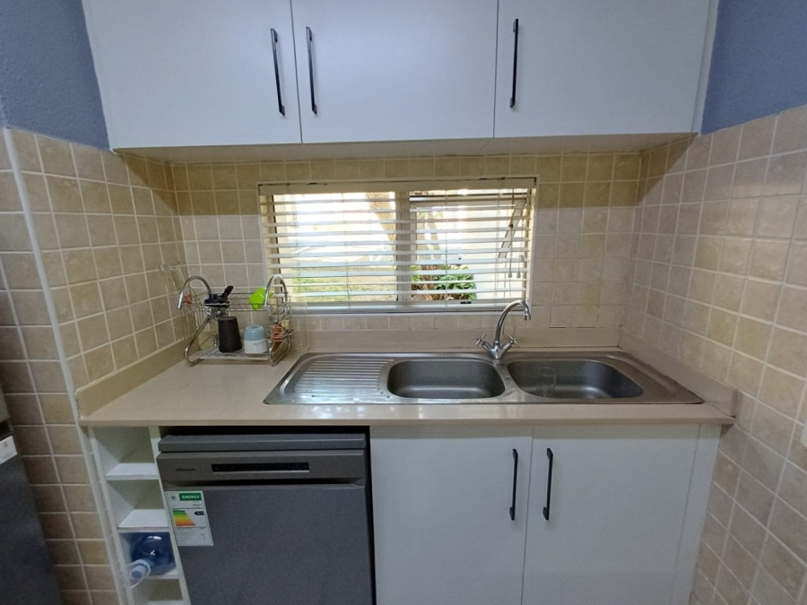 2 Bedroom Property for Sale in Uvongo Beach KwaZulu-Natal