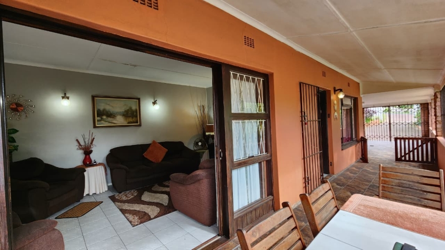 3 Bedroom Property for Sale in St Michaels On Sea KwaZulu-Natal