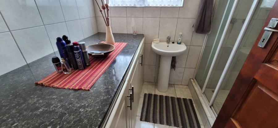 3 Bedroom Property for Sale in Southport KwaZulu-Natal