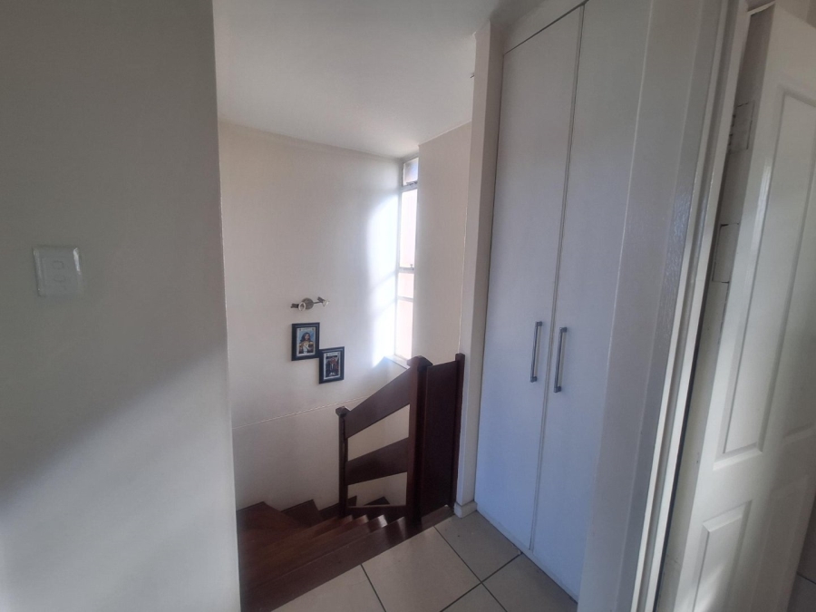 2 Bedroom Property for Sale in Bluff KwaZulu-Natal
