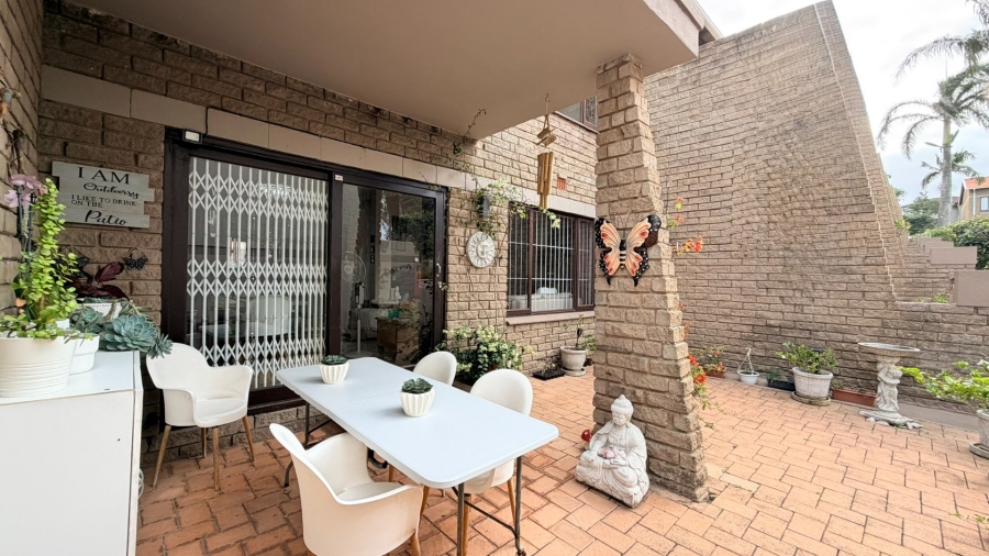 3 Bedroom Property for Sale in Uvongo KwaZulu-Natal