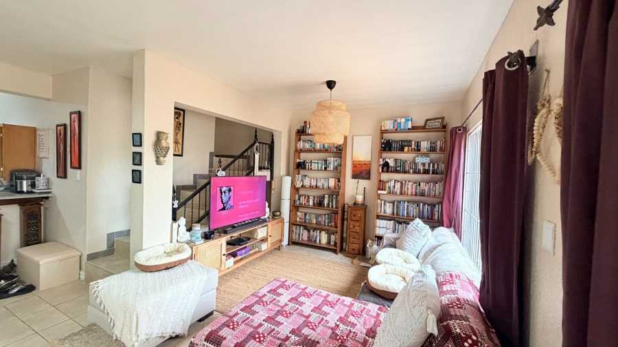 3 Bedroom Property for Sale in Uvongo KwaZulu-Natal