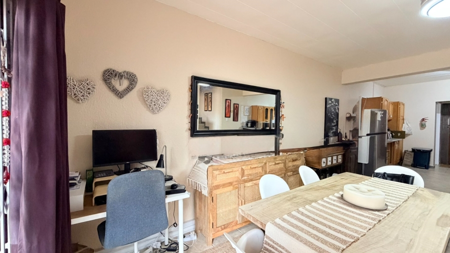 3 Bedroom Property for Sale in Uvongo KwaZulu-Natal
