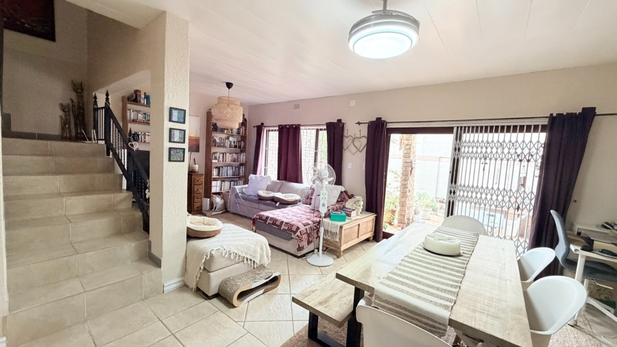 3 Bedroom Property for Sale in Uvongo KwaZulu-Natal