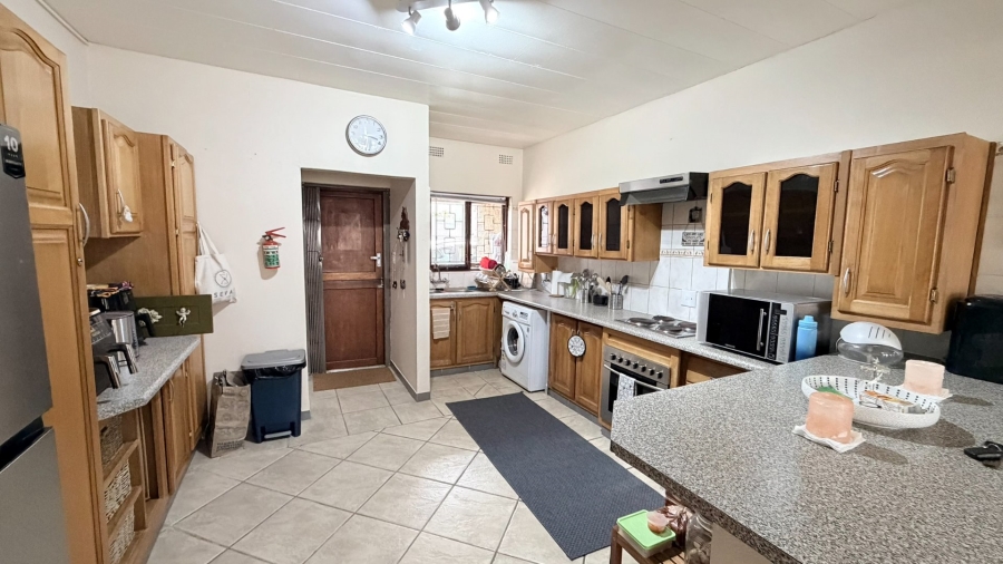 3 Bedroom Property for Sale in Uvongo KwaZulu-Natal