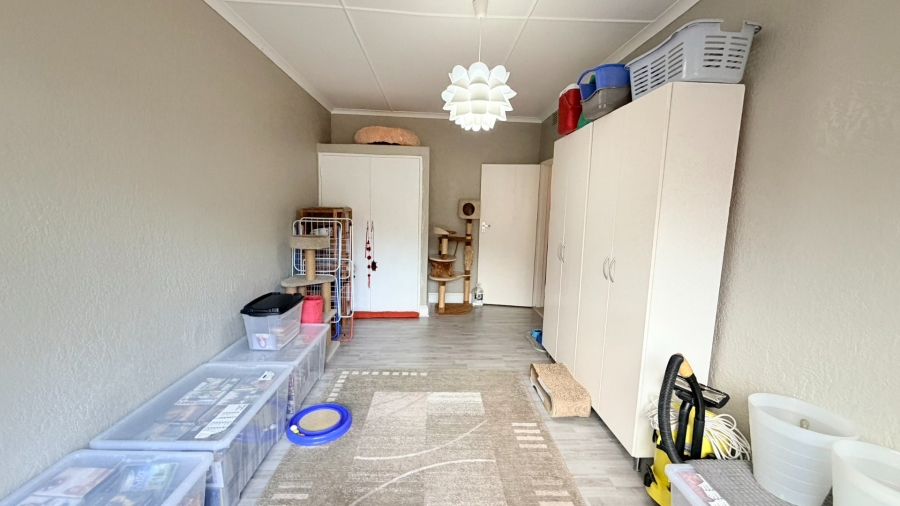 3 Bedroom Property for Sale in Uvongo KwaZulu-Natal