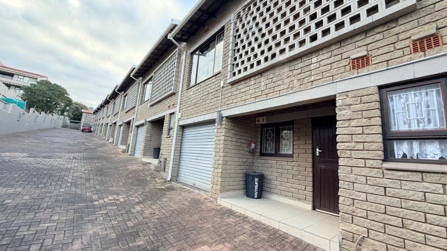 3 Bedroom Property for Sale in Uvongo KwaZulu-Natal
