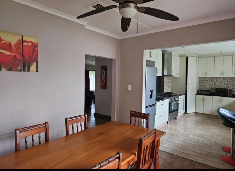 4 Bedroom Property for Sale in Amanzimtoti KwaZulu-Natal