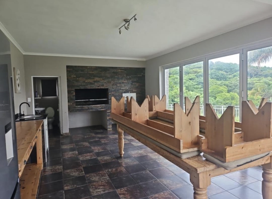 4 Bedroom Property for Sale in Amanzimtoti KwaZulu-Natal