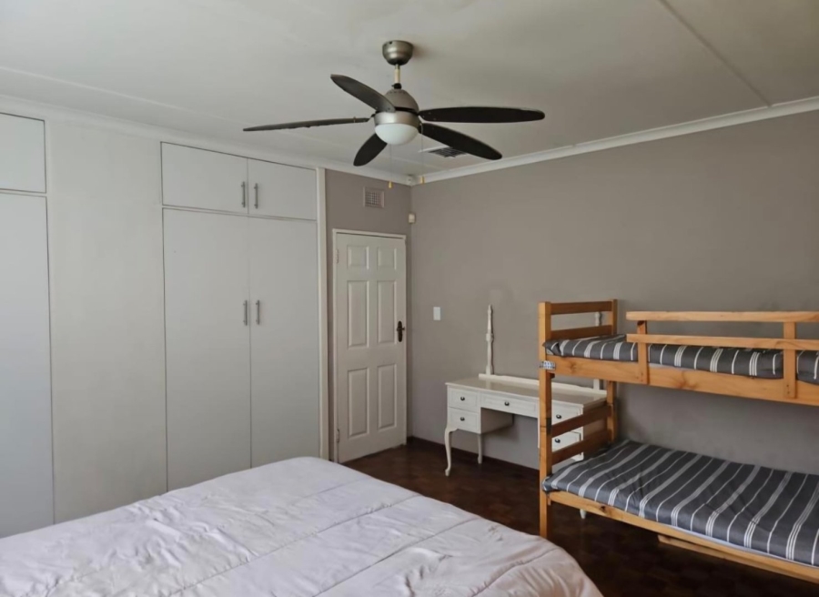 4 Bedroom Property for Sale in Amanzimtoti KwaZulu-Natal