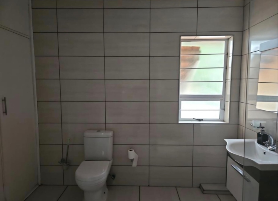 4 Bedroom Property for Sale in Amanzimtoti KwaZulu-Natal