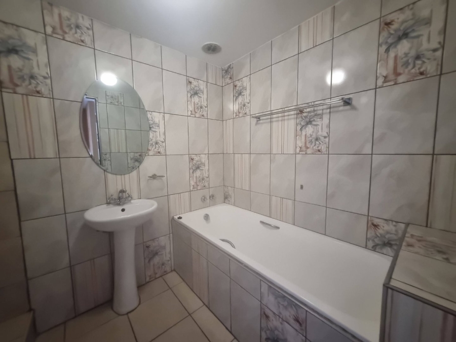 2 Bedroom Property for Sale in Chase Valley KwaZulu-Natal