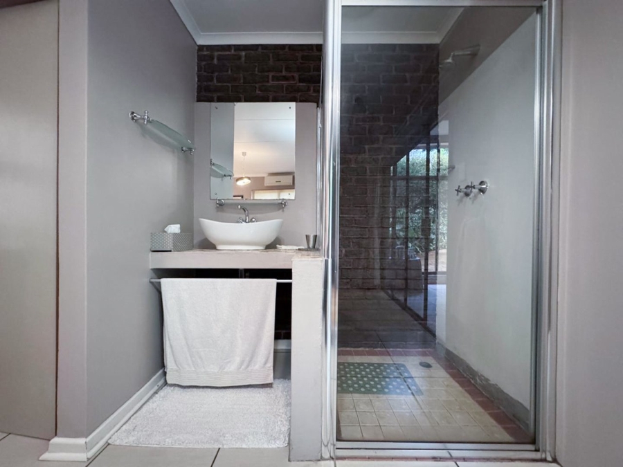 8 Bedroom Property for Sale in Huttenheights KwaZulu-Natal