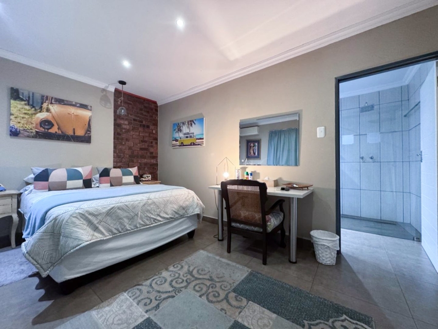 8 Bedroom Property for Sale in Huttenheights KwaZulu-Natal