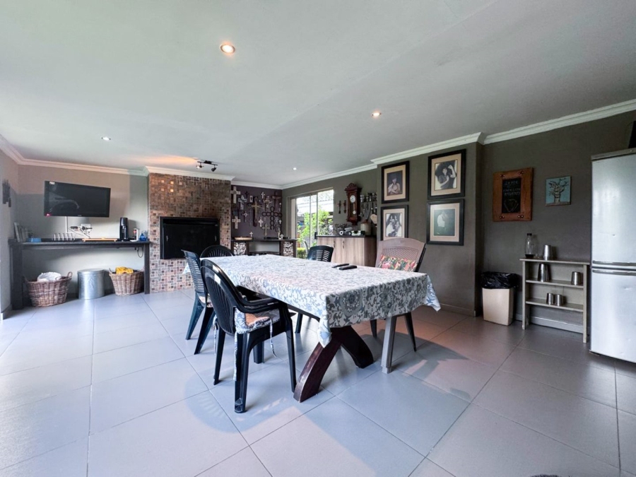 8 Bedroom Property for Sale in Huttenheights KwaZulu-Natal