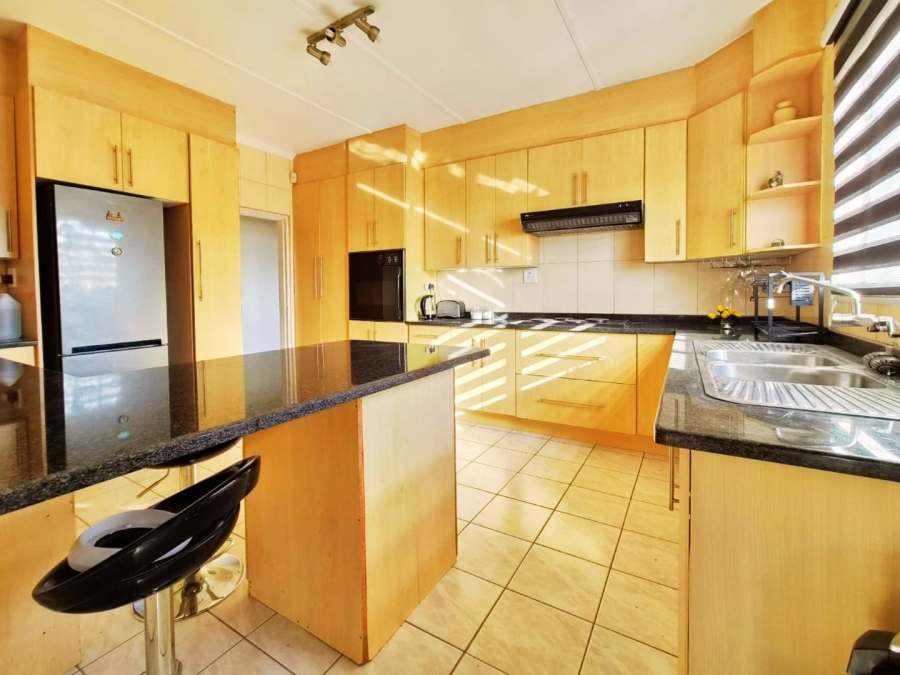 To Let 4 Bedroom Property for Rent in Stanger Manor KwaZulu-Natal