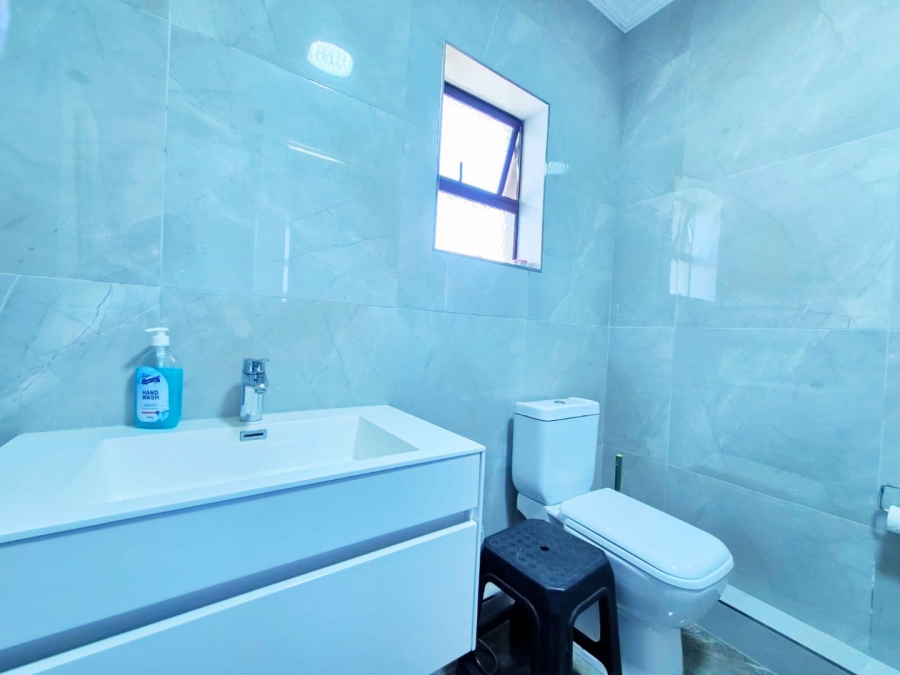 To Let 4 Bedroom Property for Rent in Stanger Manor KwaZulu-Natal