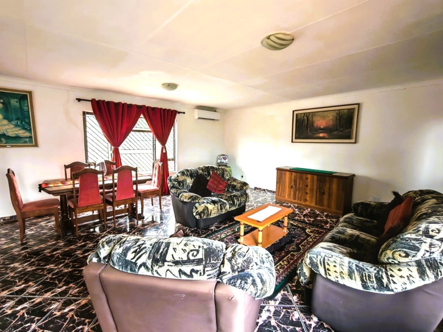 To Let 2 Bedroom Property for Rent in Hibberdene KwaZulu-Natal