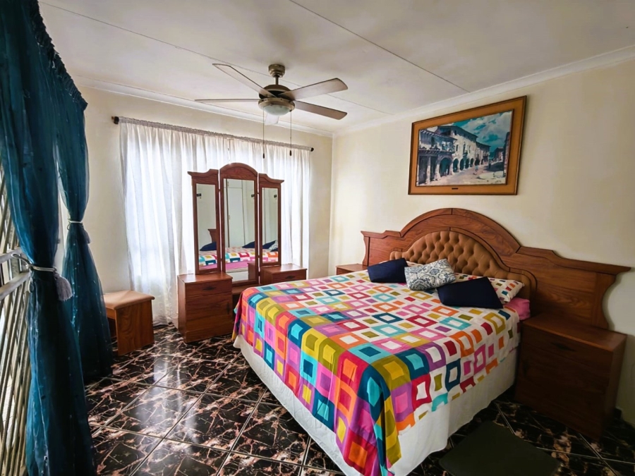 To Let 2 Bedroom Property for Rent in Hibberdene KwaZulu-Natal
