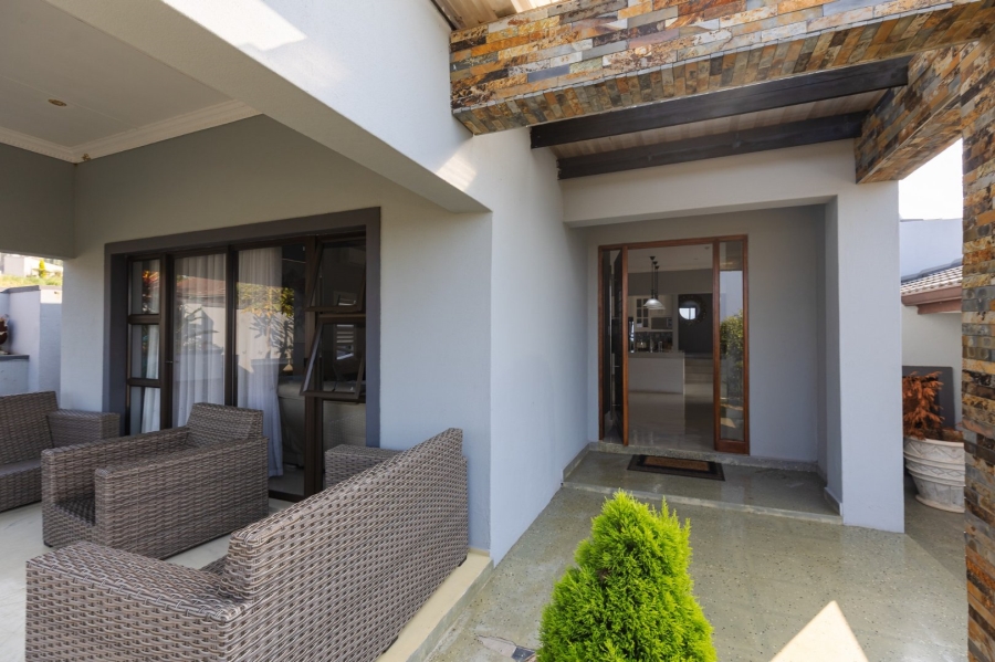 5 Bedroom Property for Sale in Shelly Beach KwaZulu-Natal
