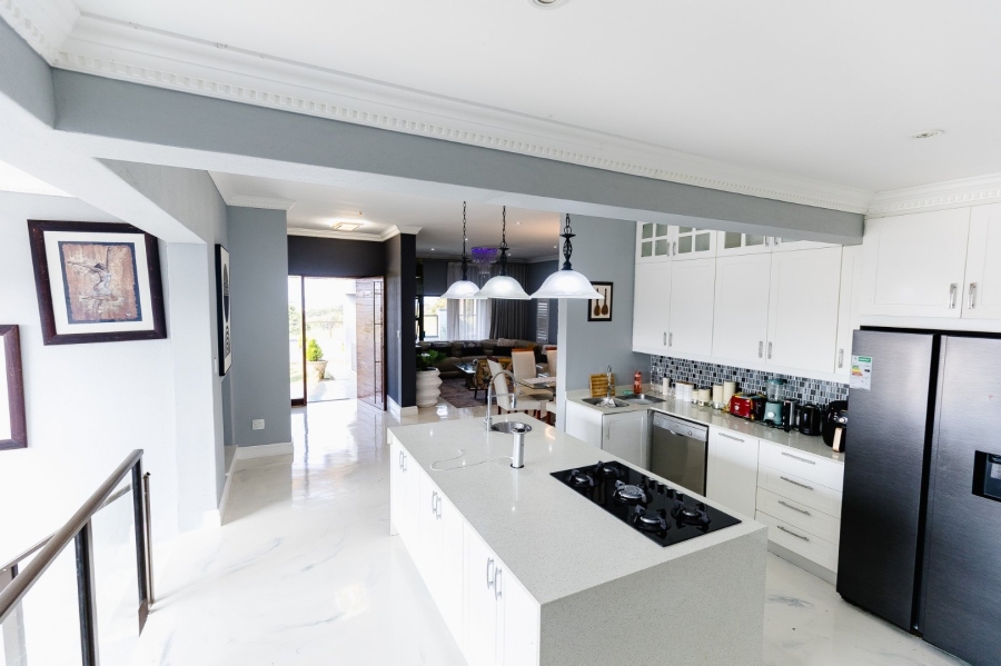 5 Bedroom Property for Sale in Shelly Beach KwaZulu-Natal