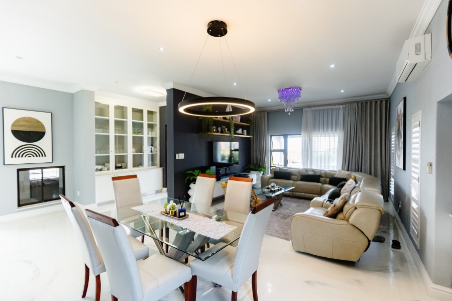 5 Bedroom Property for Sale in Shelly Beach KwaZulu-Natal