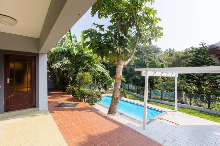 5 Bedroom Property for Sale in Shelly Beach KwaZulu-Natal