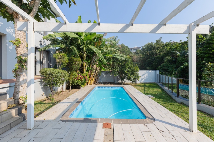 5 Bedroom Property for Sale in Shelly Beach KwaZulu-Natal