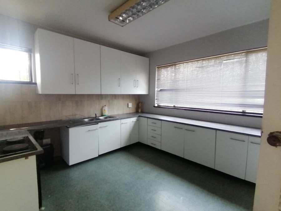 6 Bedroom Property for Sale in Westville KwaZulu-Natal