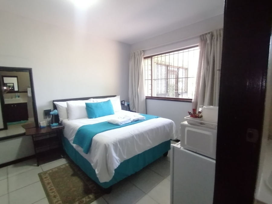 6 Bedroom Property for Sale in Westville KwaZulu-Natal