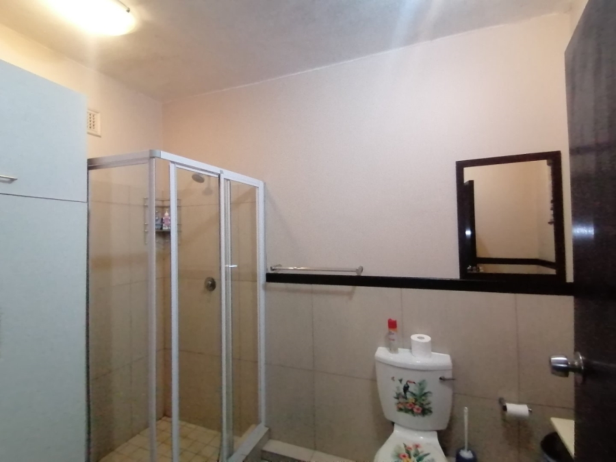 6 Bedroom Property for Sale in Westville KwaZulu-Natal