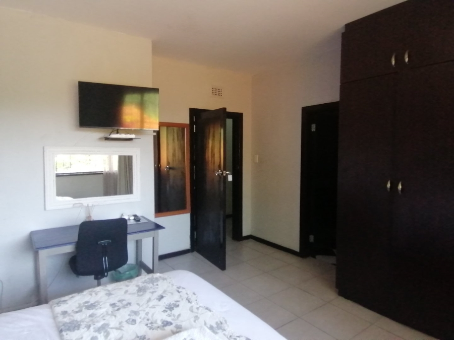 6 Bedroom Property for Sale in Westville KwaZulu-Natal