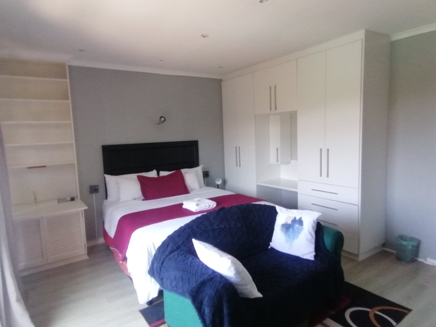 6 Bedroom Property for Sale in Westville KwaZulu-Natal