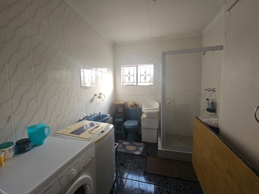 4 Bedroom Property for Sale in Lennoxton KwaZulu-Natal