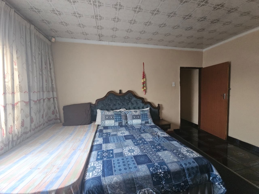 4 Bedroom Property for Sale in Lennoxton KwaZulu-Natal