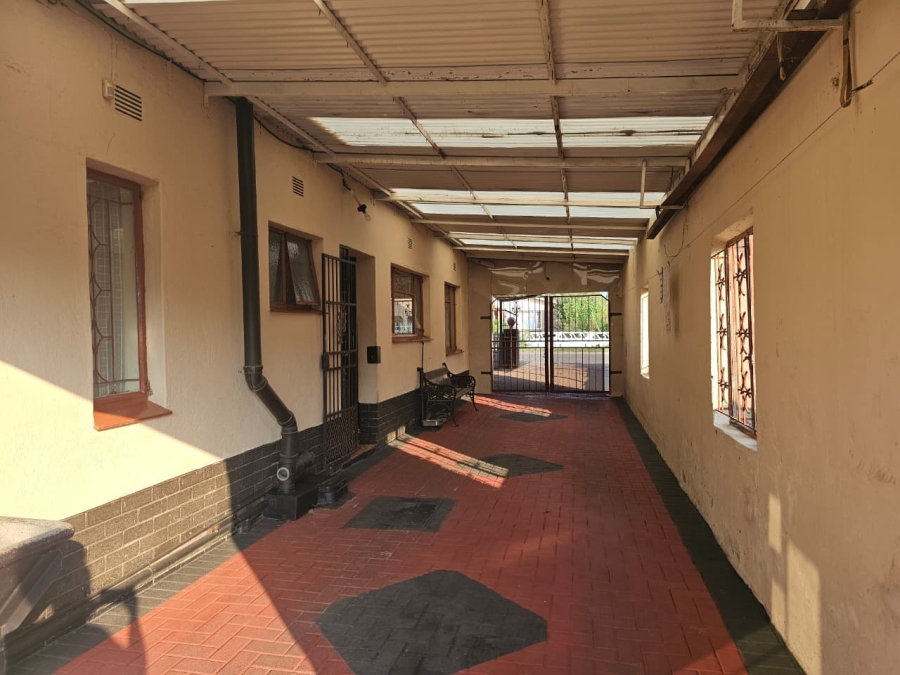 4 Bedroom Property for Sale in Lennoxton KwaZulu-Natal