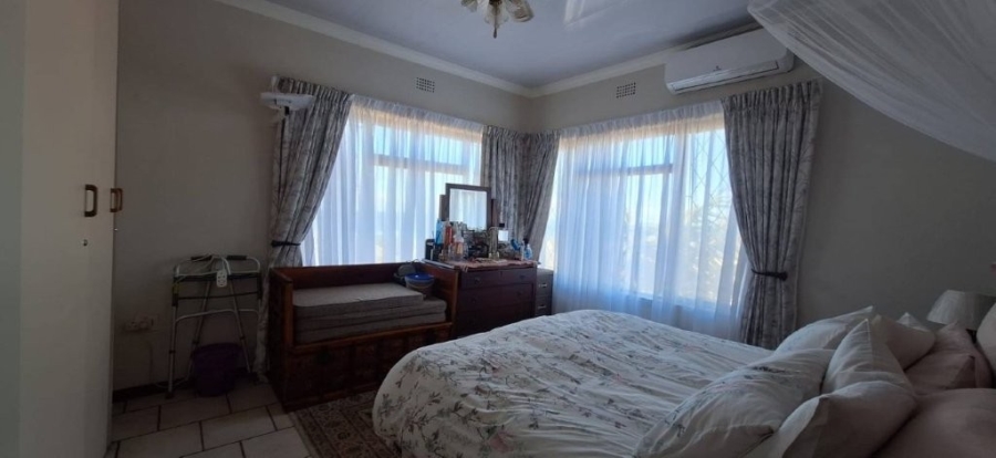 3 Bedroom Property for Sale in Hibberdene KwaZulu-Natal