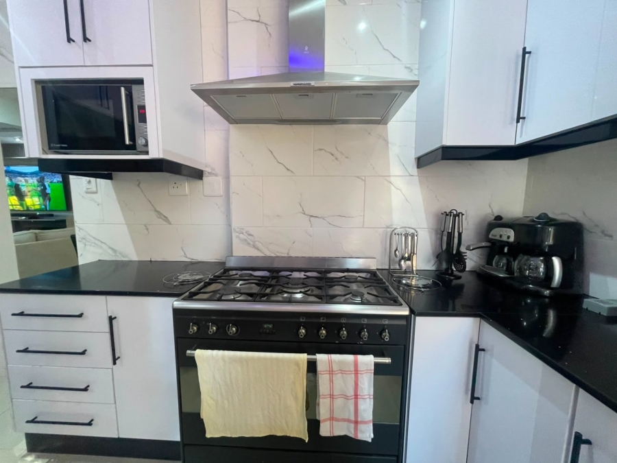 To Let 4 Bedroom Property for Rent in Chase Valley Downs KwaZulu-Natal