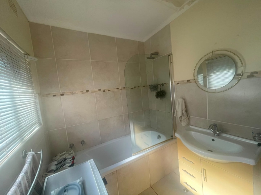 To Let 4 Bedroom Property for Rent in Chase Valley Downs KwaZulu-Natal
