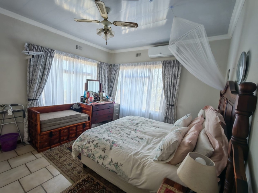 3 Bedroom Property for Sale in Hibberdene KwaZulu-Natal