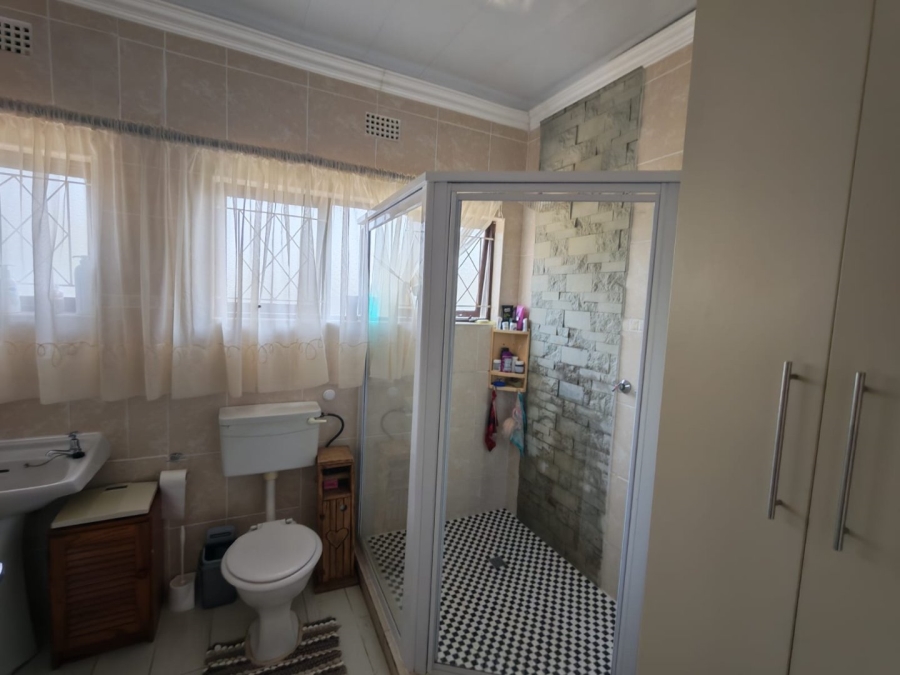 3 Bedroom Property for Sale in Hibberdene KwaZulu-Natal
