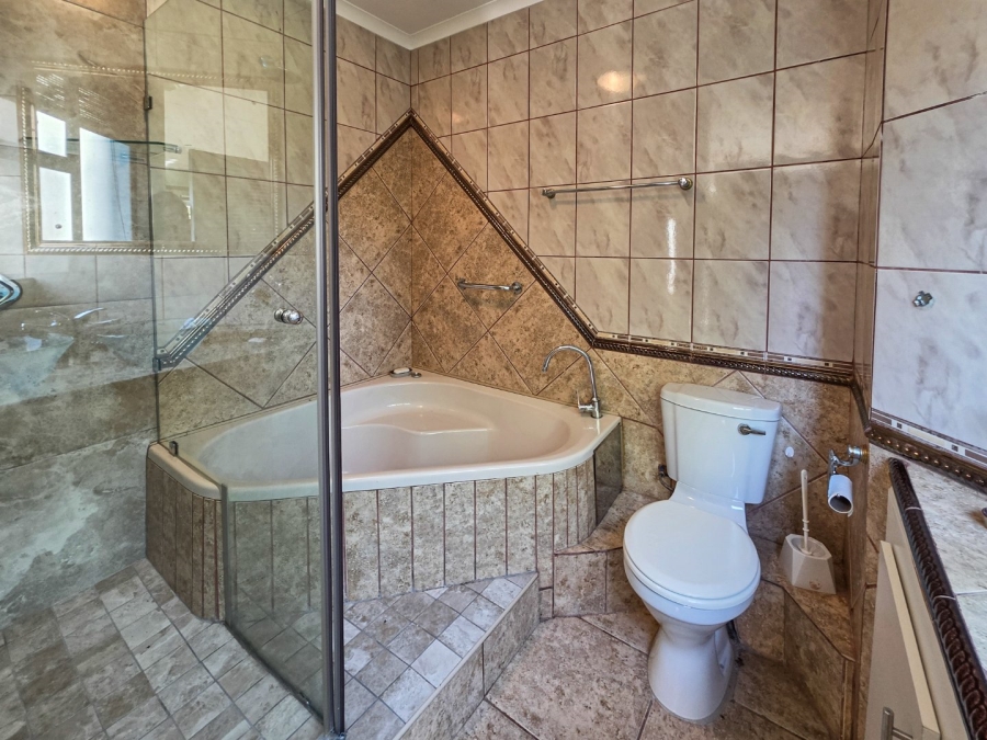 4 Bedroom Property for Sale in Southbroom KwaZulu-Natal