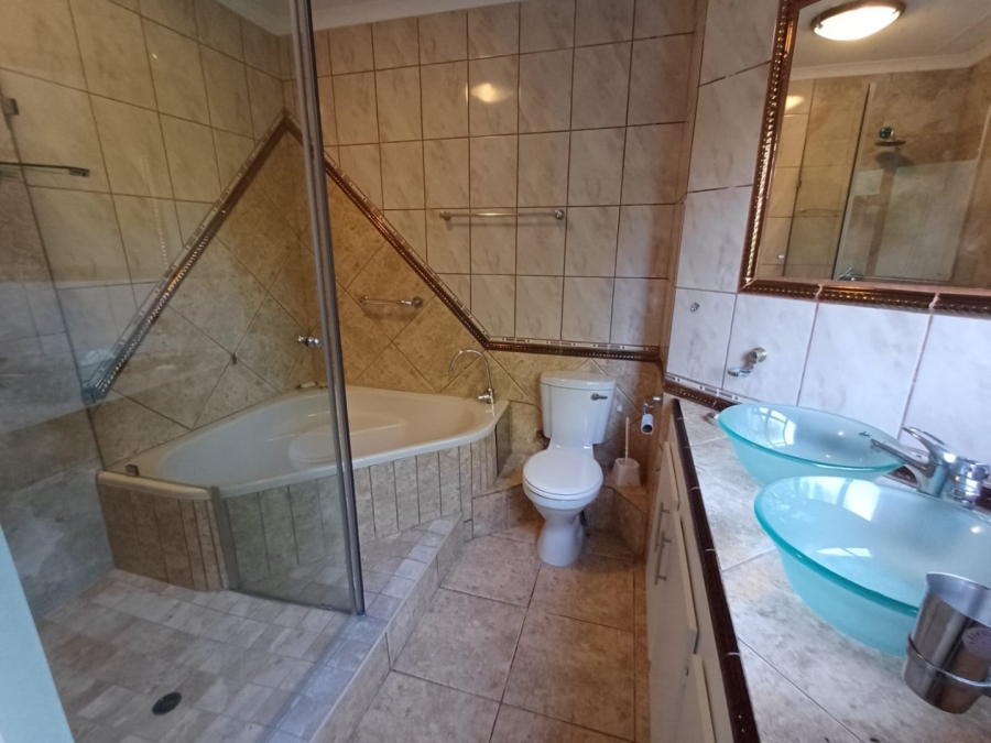 4 Bedroom Property for Sale in Southbroom KwaZulu-Natal
